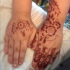 Meet your Posher, Ikram